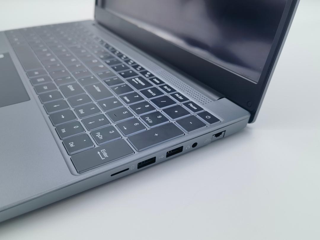 Laptop nueva a excelente precio!